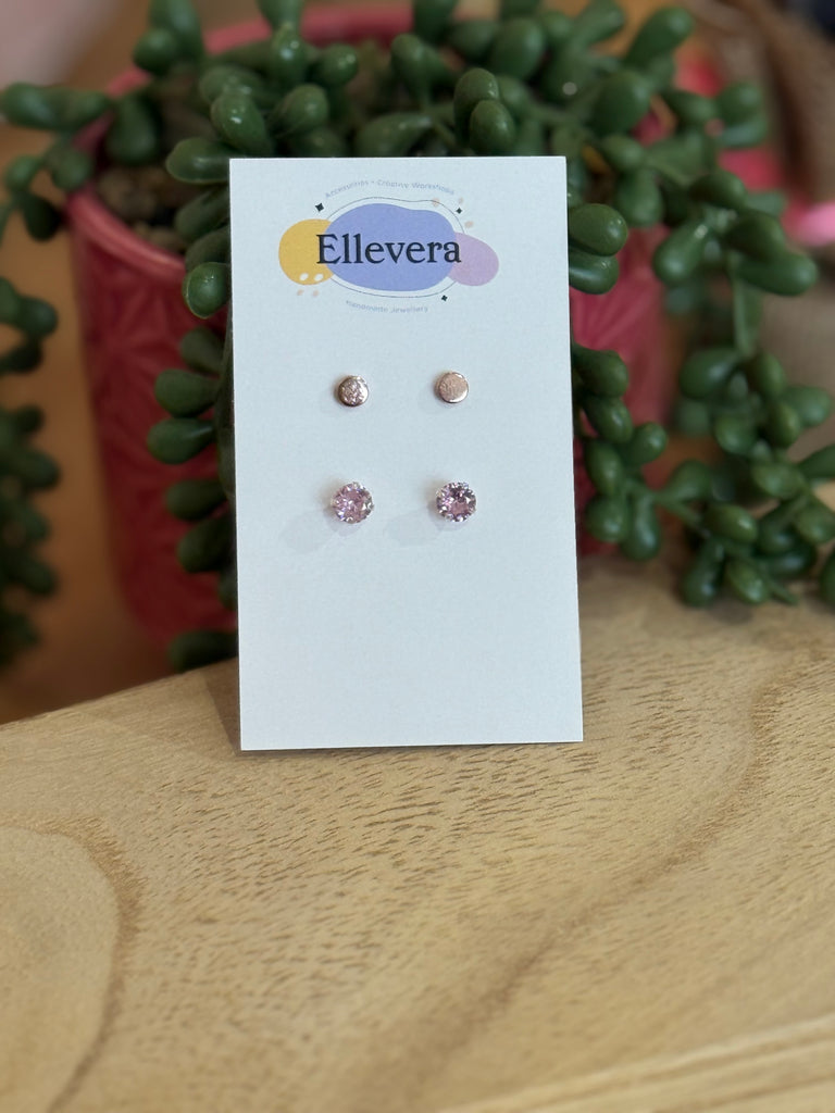 Two-pair earring set on Ellevera card – one pair of rose gold studs and one pair of blush pink crystal studs.